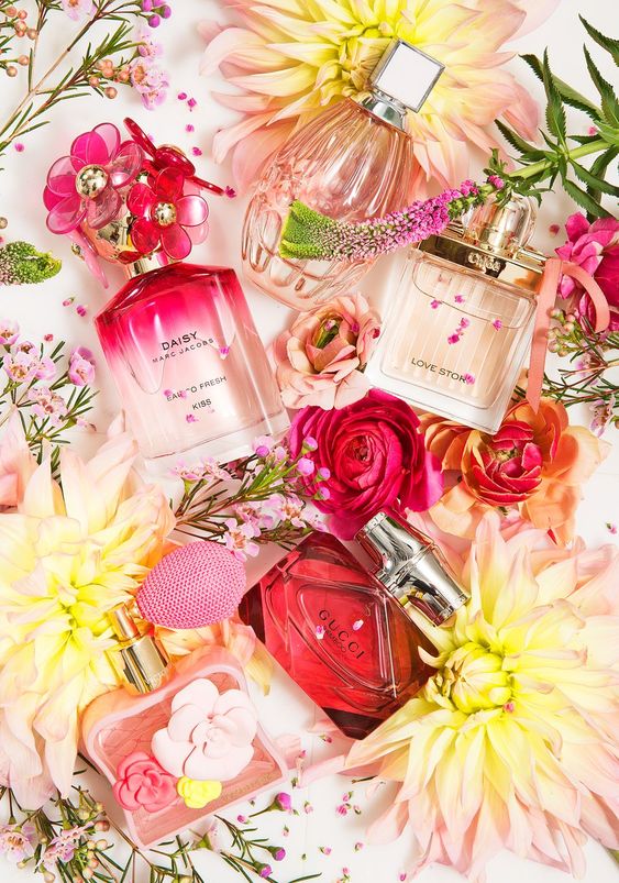 13 Best Floral Perfumes for 2017 - Flower Scents and Fragrances to Wear This Year