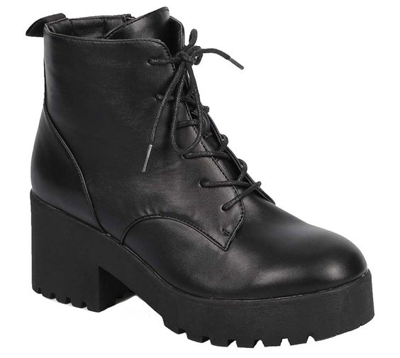 Step up your casual look with the Cobra-01 Ankle Boot. It has a chunky platform and heel, creating a bold, lifted look. The outsole features lugs to add extra traction and grip. This boot has a lace-u