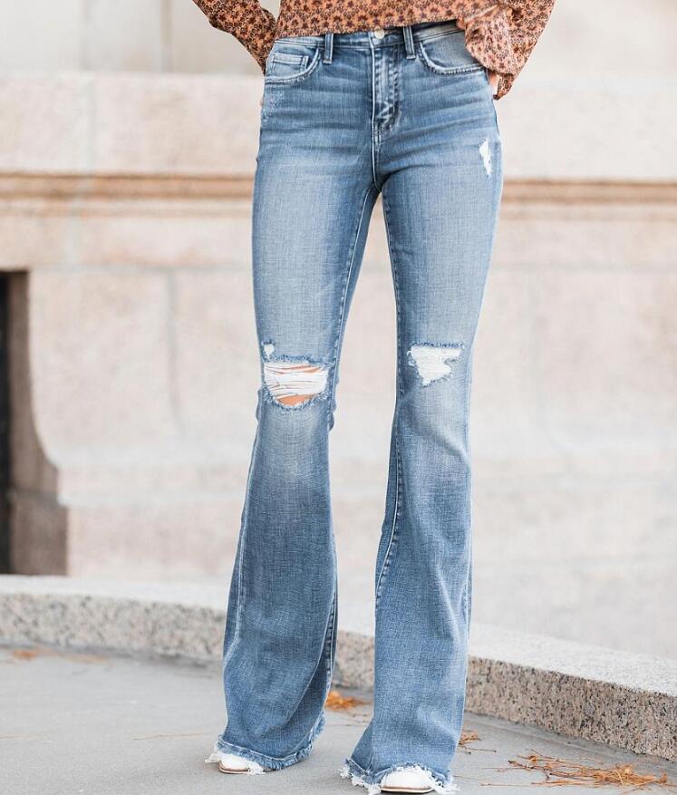 How to Wear Flare Jeans - The Ultimate Flare Jeans Styling Guide - Her ...