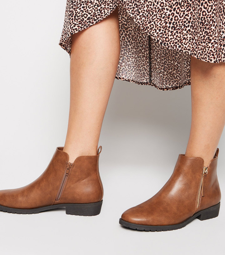3 WAYS TO WEAR YOUR ANKLE BOOTS DURING THE SUMMER - Merrick's Art