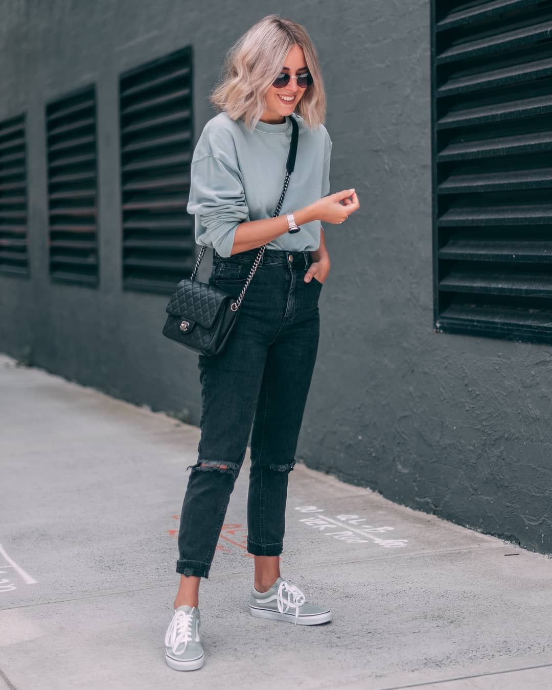 27 Casual Fall Outfits With Vans For Girls - Styleoholic
