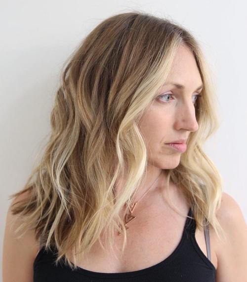 30 Amazing Medium Hairstyles for Women 2019 - Daily Mid-length haircuts