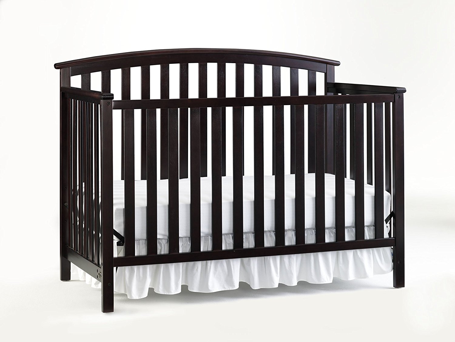 Top 10 Best Baby Cribs 2024 Rocking, Swinging, Nursery Cribs Reviews