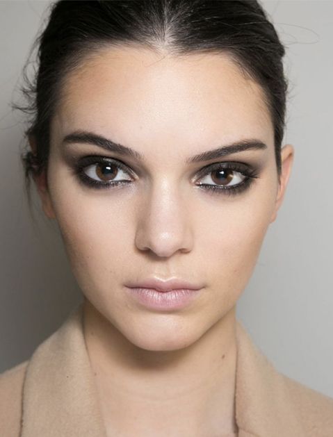 How to Pull Off Smudged Eyeliner - Her Style Code