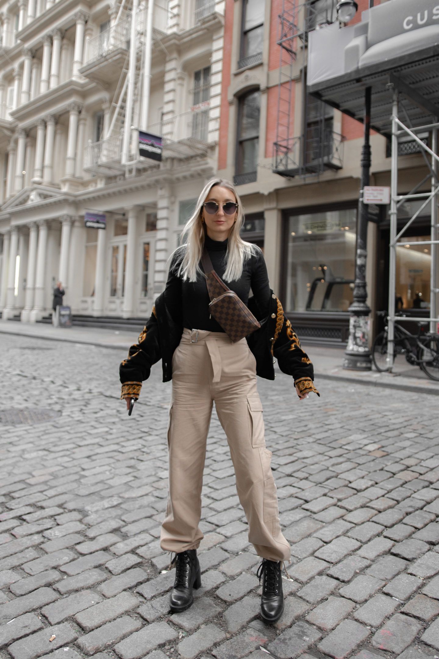 how-to-style-cargo-pants-women-s-cargo-pant-outfit-ideas