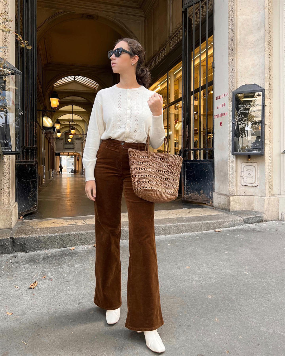 40 Corduroy Pants Outfit Ideas for Women - Her Style Code