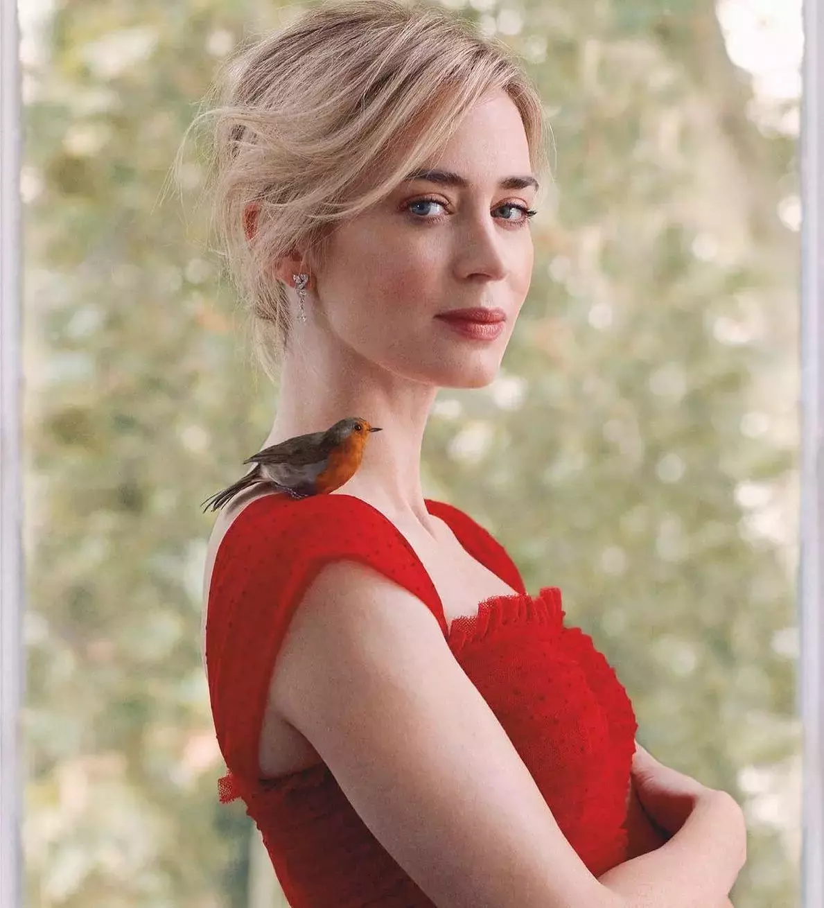 Emily Blunt Hairstyles and outfit ideas (20)