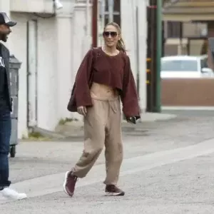 Jennifer Lopez Street Style