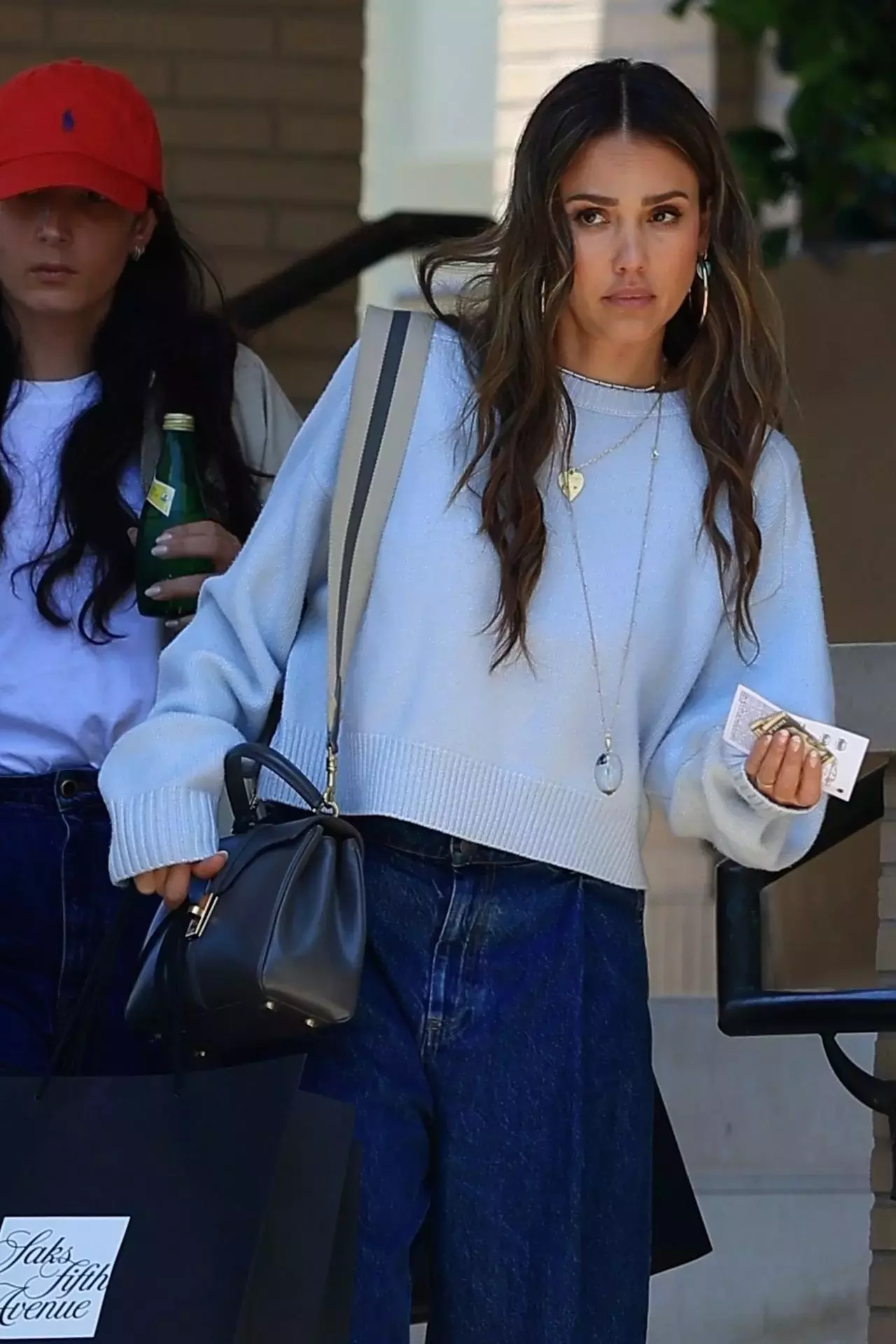 Jessica Albas Cozy and Chic Shopping Look