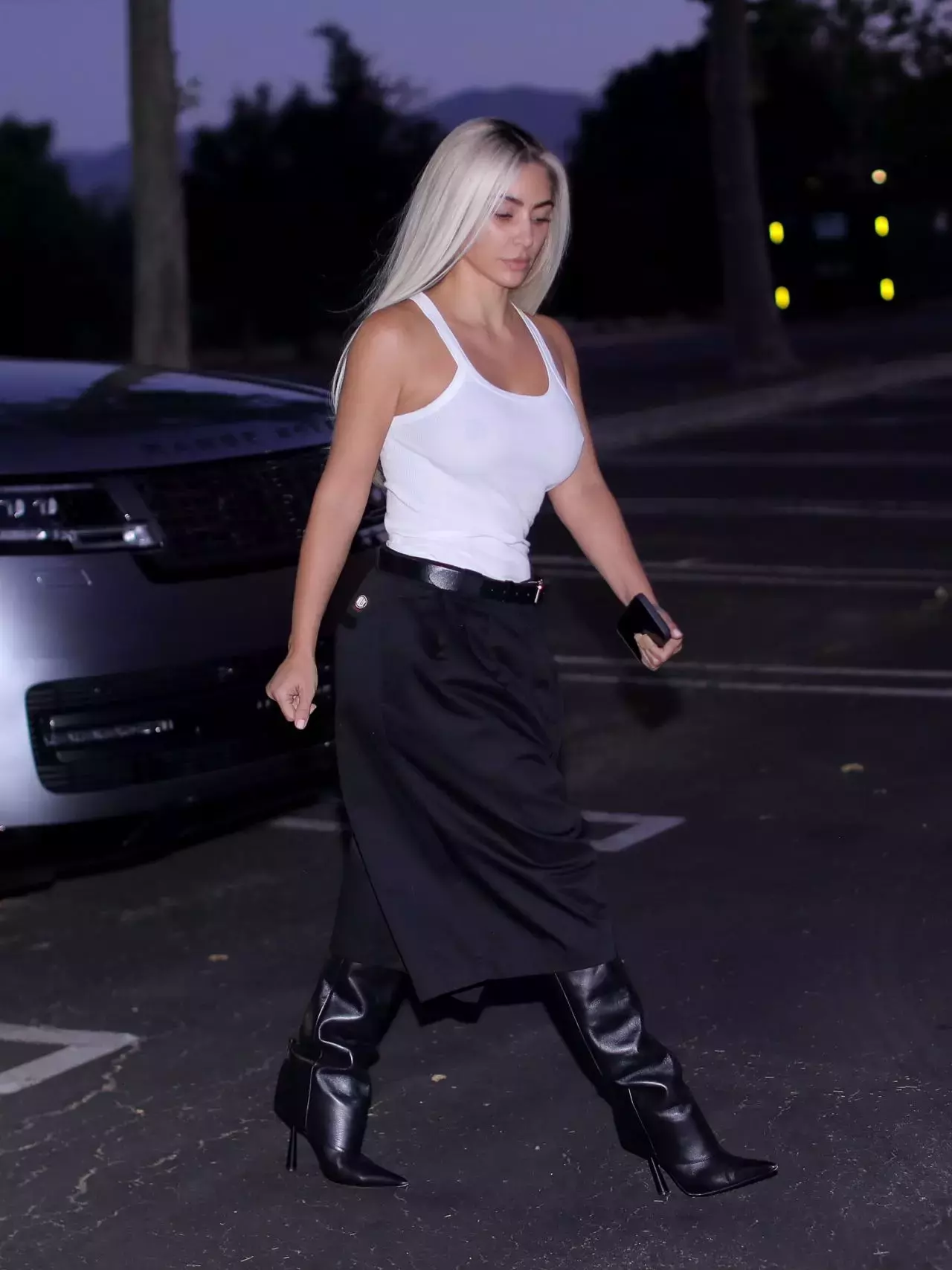 Kim Kardashian Stuns in Stylish Work Shorts in LA - Her Style Code