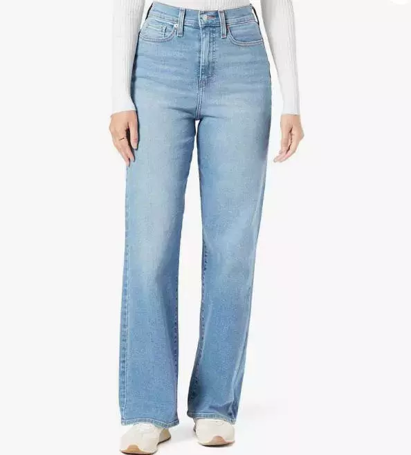 Signature by Levi Strauss Co. Gold Womens Heritage High Rise Loose Straight Also Available in Plus Size