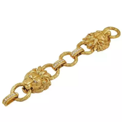 Van Cleef Arpels Diamond Yellow Gold Lion Head Bracelet