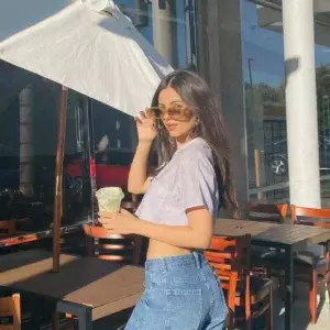 Victoria Justice Outfit