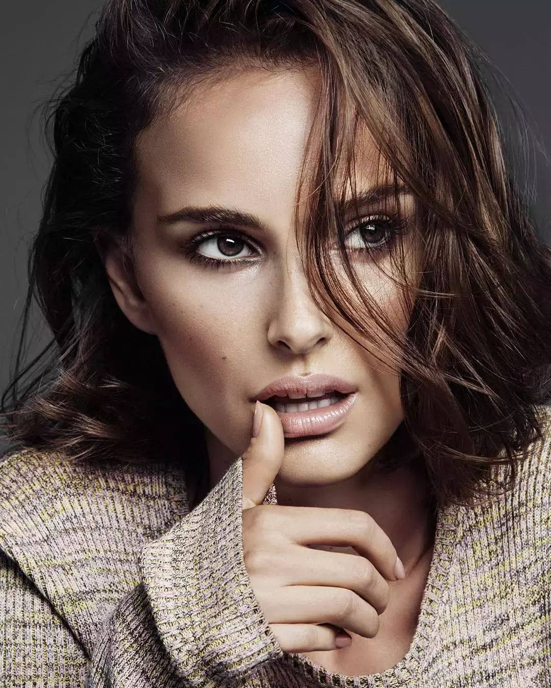 Natalie Portman Diorskin2016