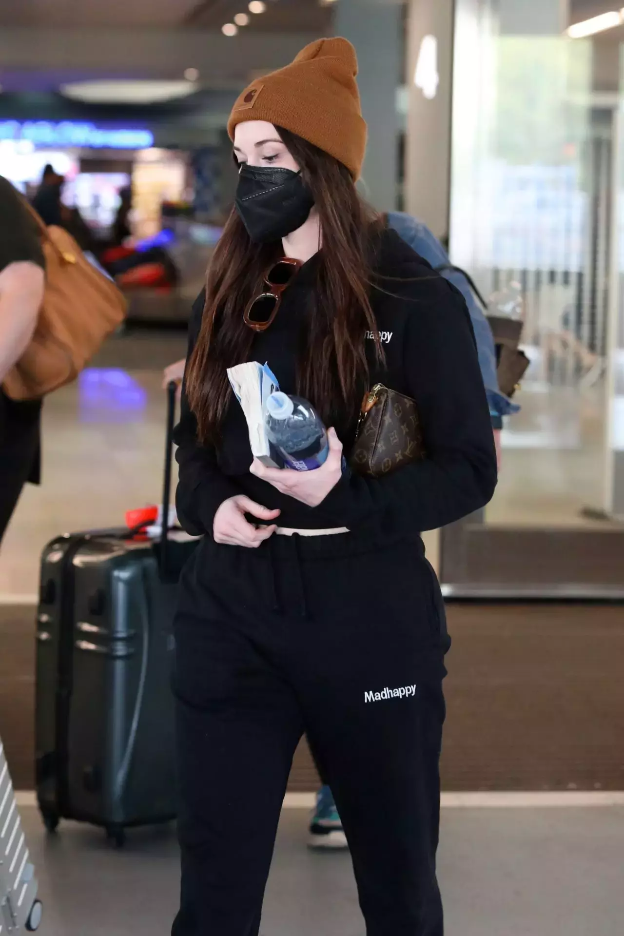 Kacey Musgraves Laguardia Airport In Nyc