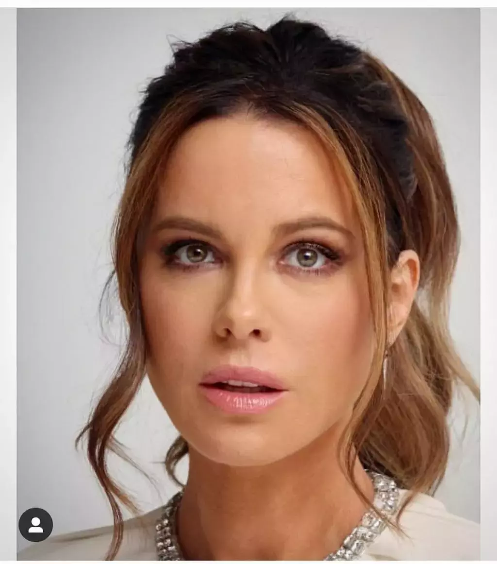 Kate Beckinsale Social Media