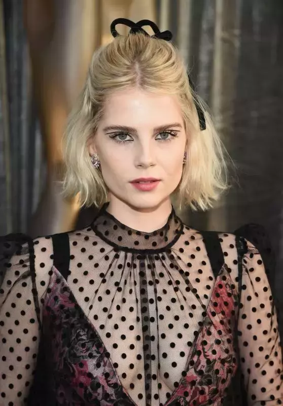 Lucy Boynton Sag Awards_thumbnail