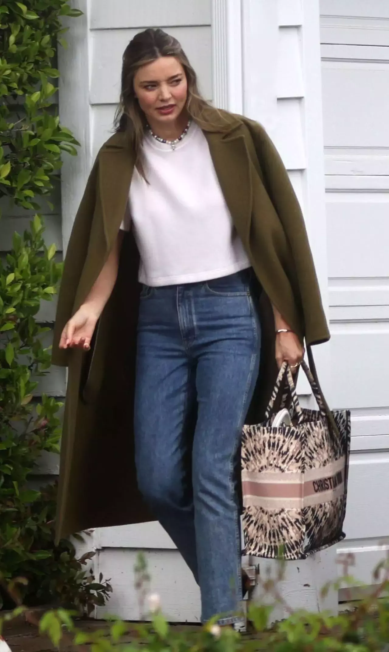 Miranda Kerr In Casual Outfit In Brentwood