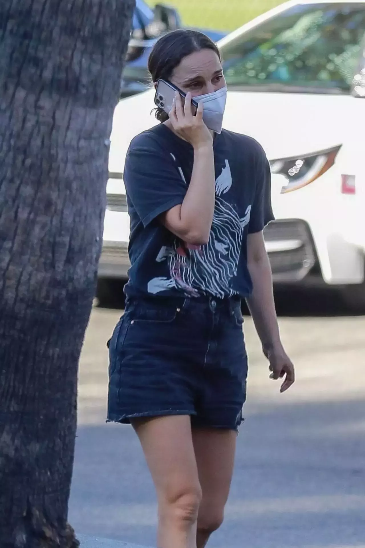 Natalie Portman Out In Los Feliz