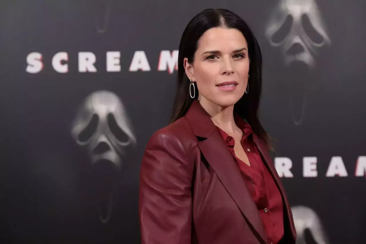 Neve Campbell Scream Premiere In Los Angeles