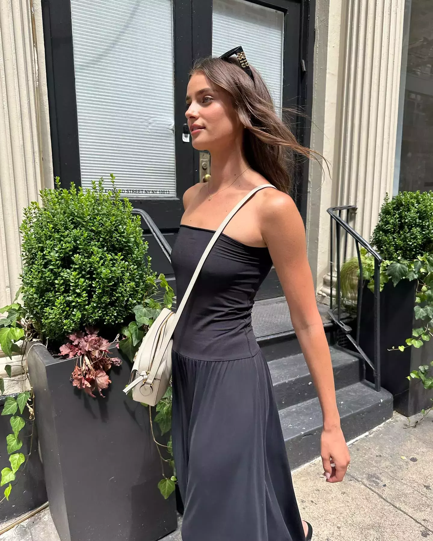 Taylor Hill Outfit And Hairstyles