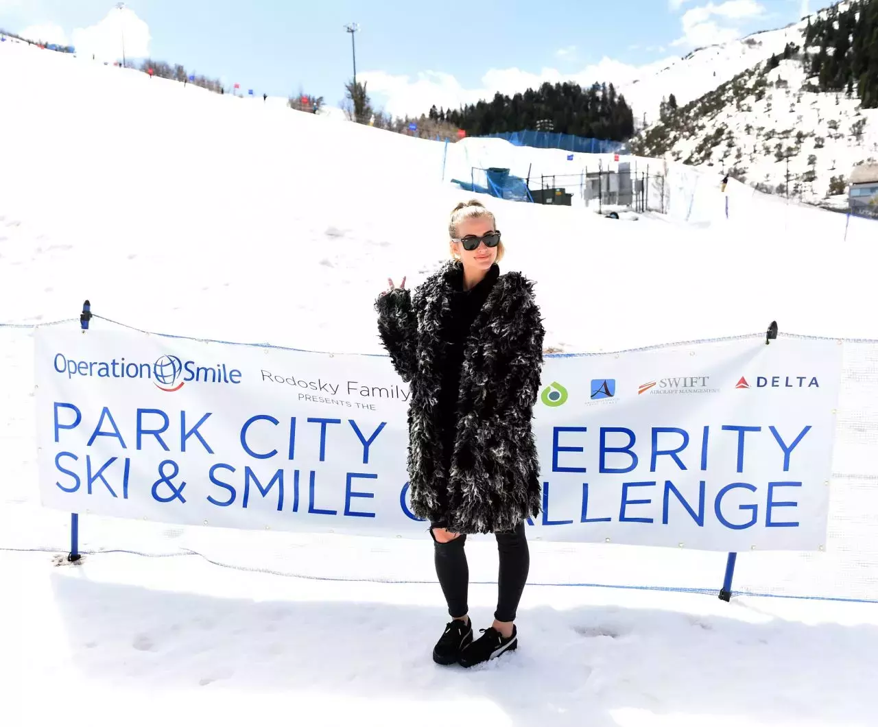 Ashlee Simpson Celebrity Ski Smile Challenge In Park City Utah