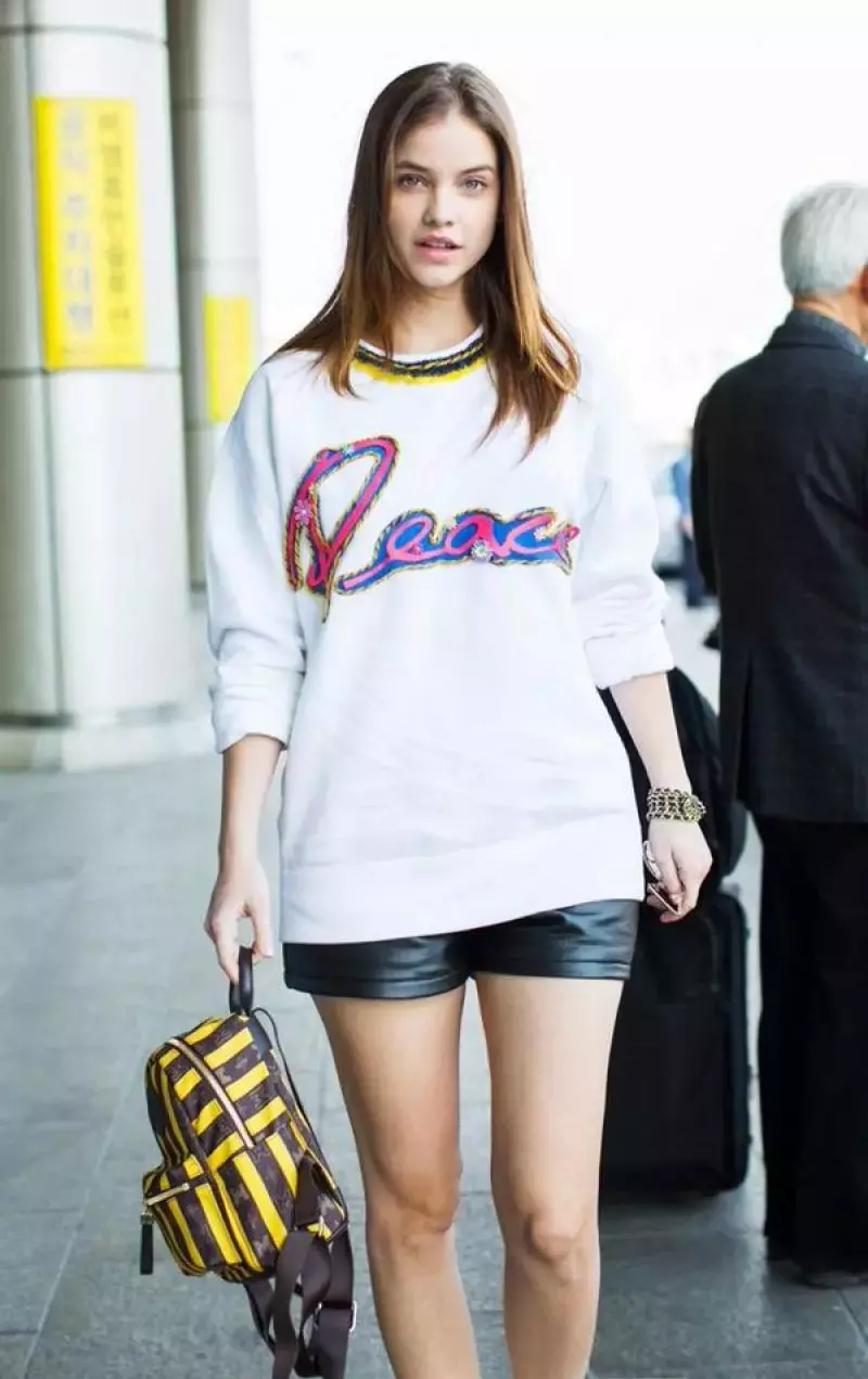 Barbara Palvin At Incheon International Airport In Seoul