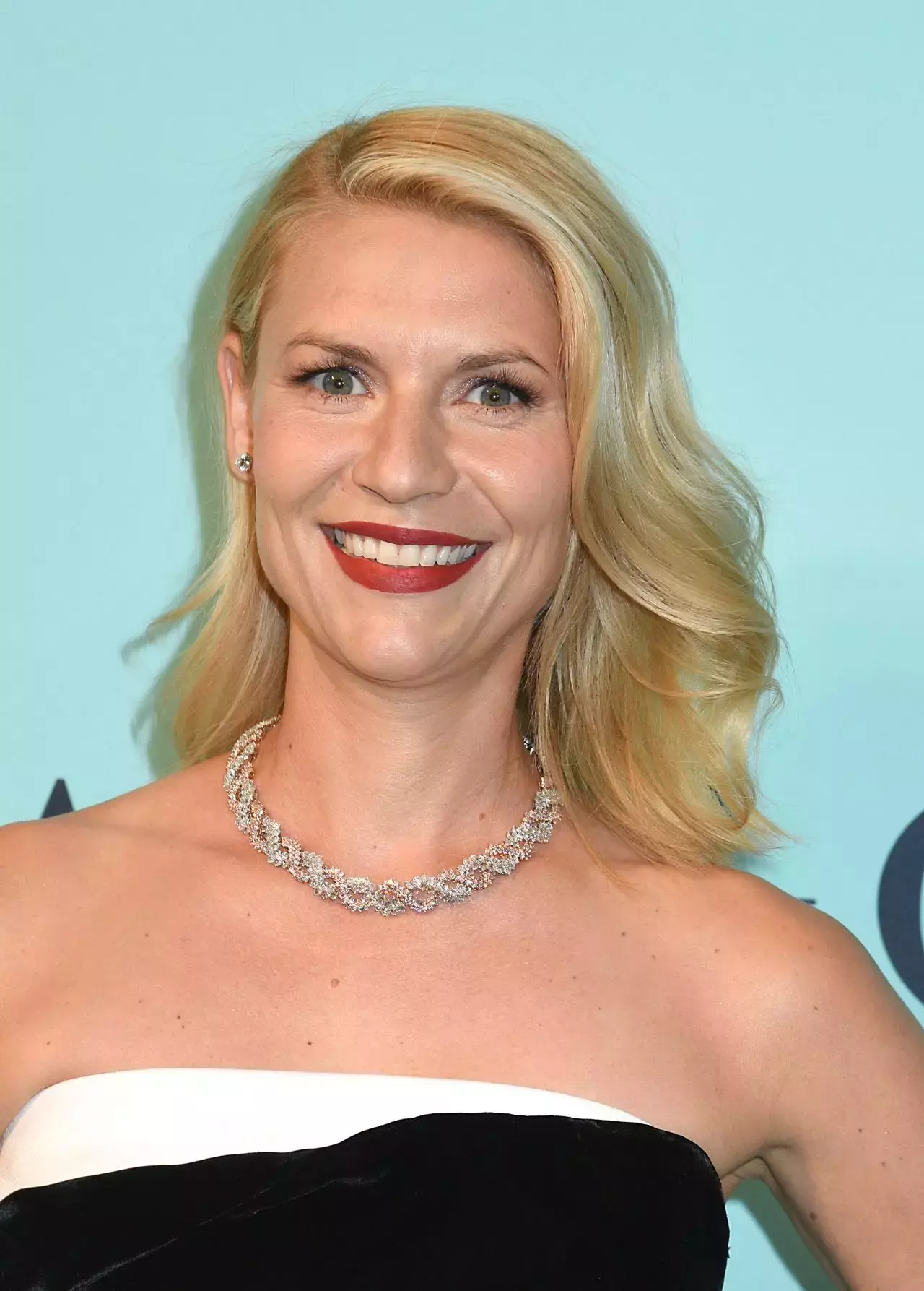 Claire Danes Tiffany Co Blue Book Collection Gala In New York City