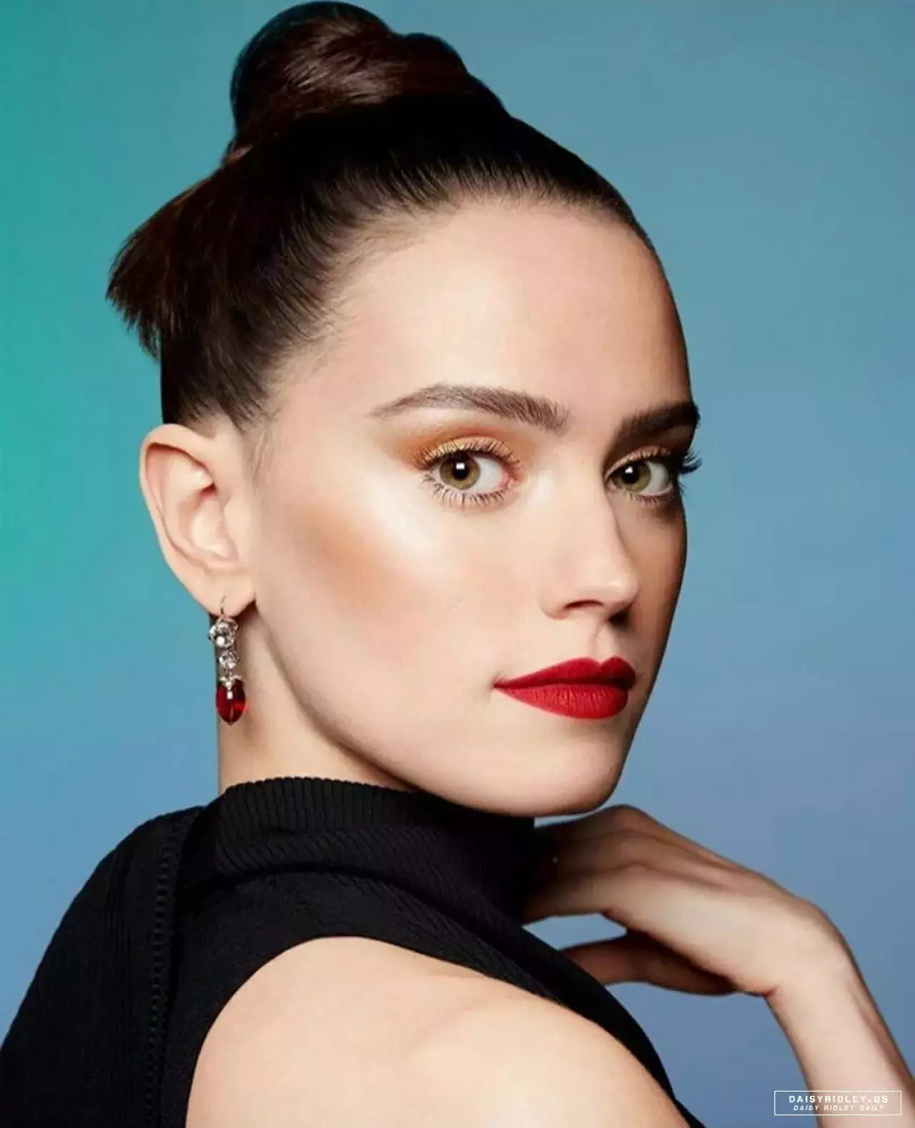 Daisy Ridley Rupaul S Drag Race Guest Judge Portrait