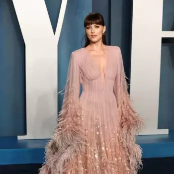 Dakota Johnson Vanity Fair Oscar Party In Beverly Hills