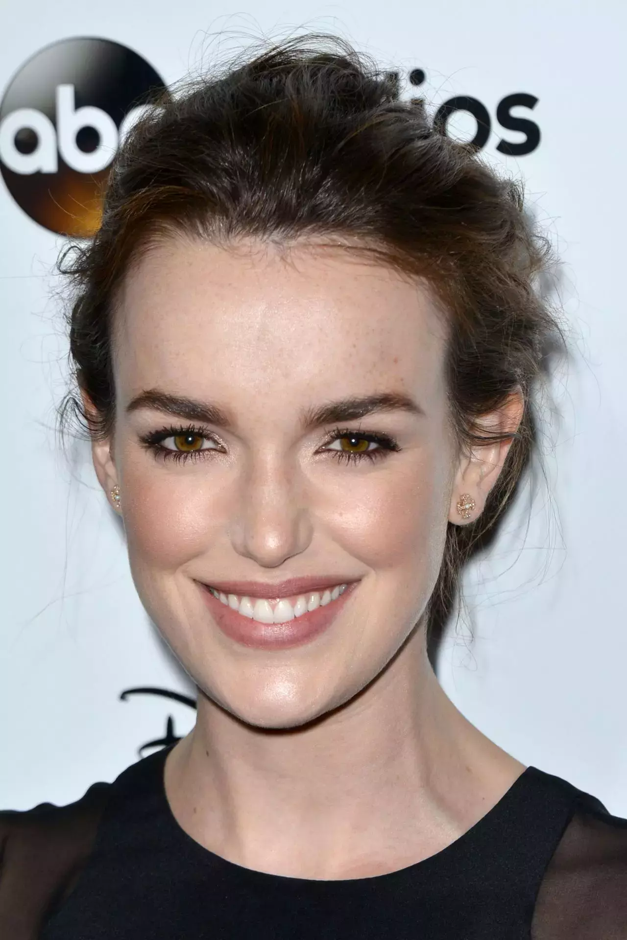 Elizabeth Henstridge Disney Media Distribution International Upfront In Burbank_3