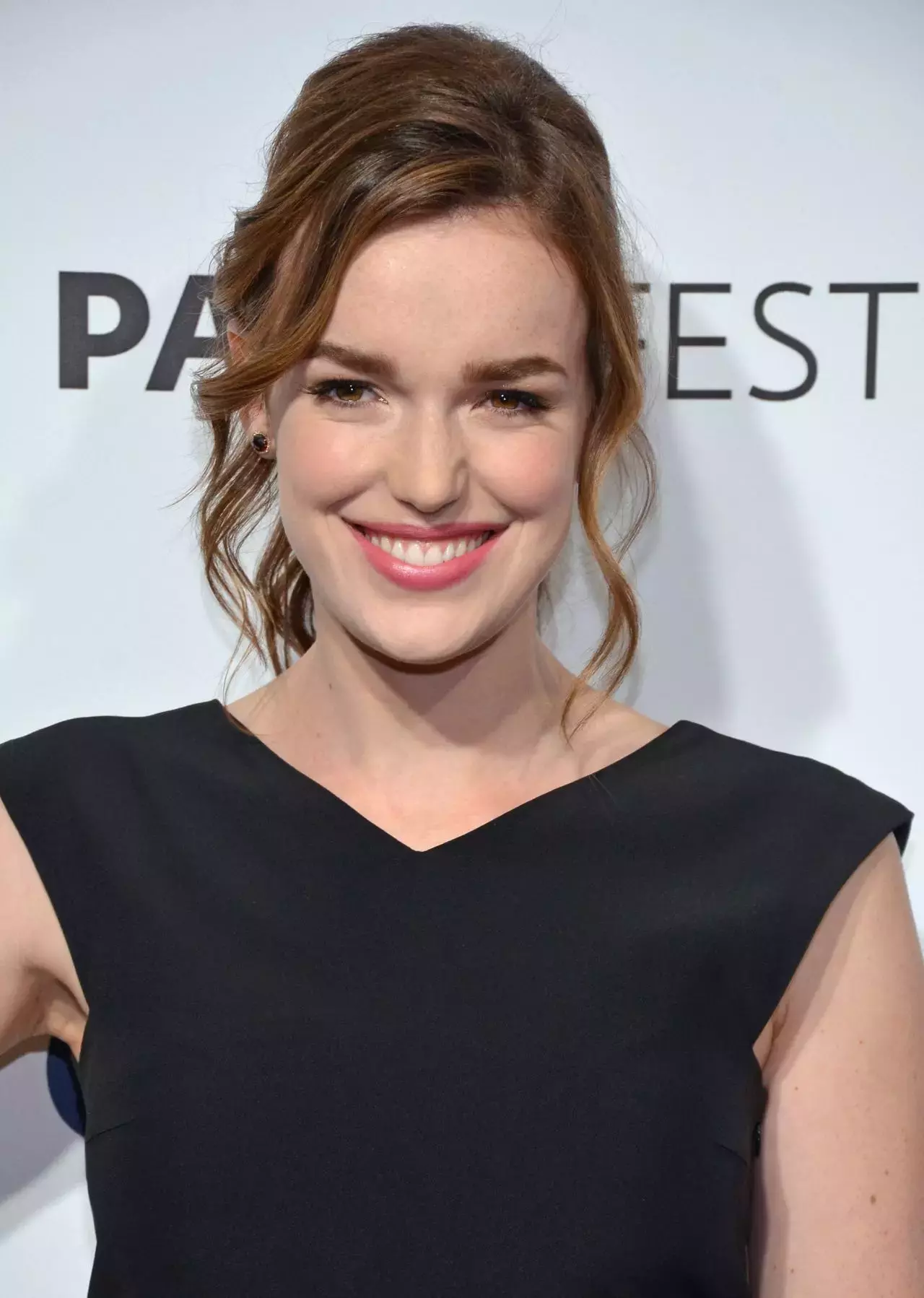 Elizabeth Henstridge Paleyfest Honoring Marvel S Agents Of S H I E L D _1