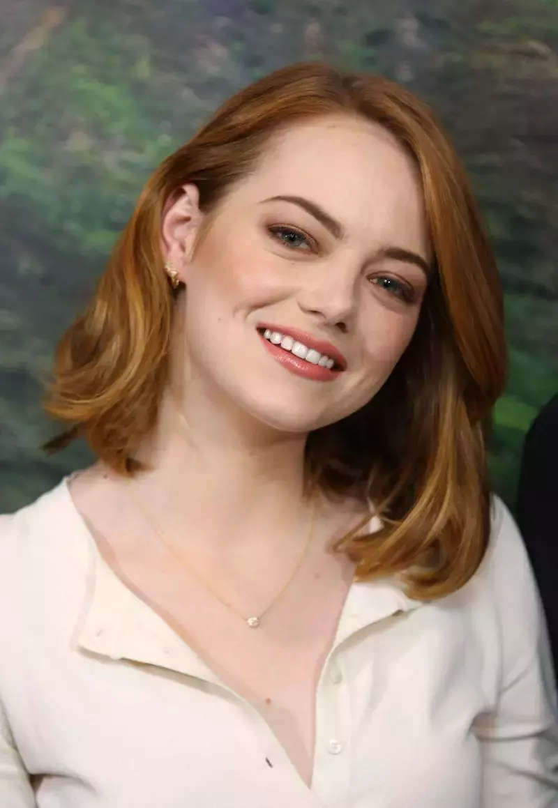 Emma Stone Aloha Screening In London_1