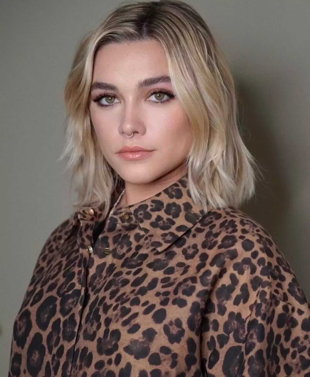 Florence Pugh Photo Shoot March