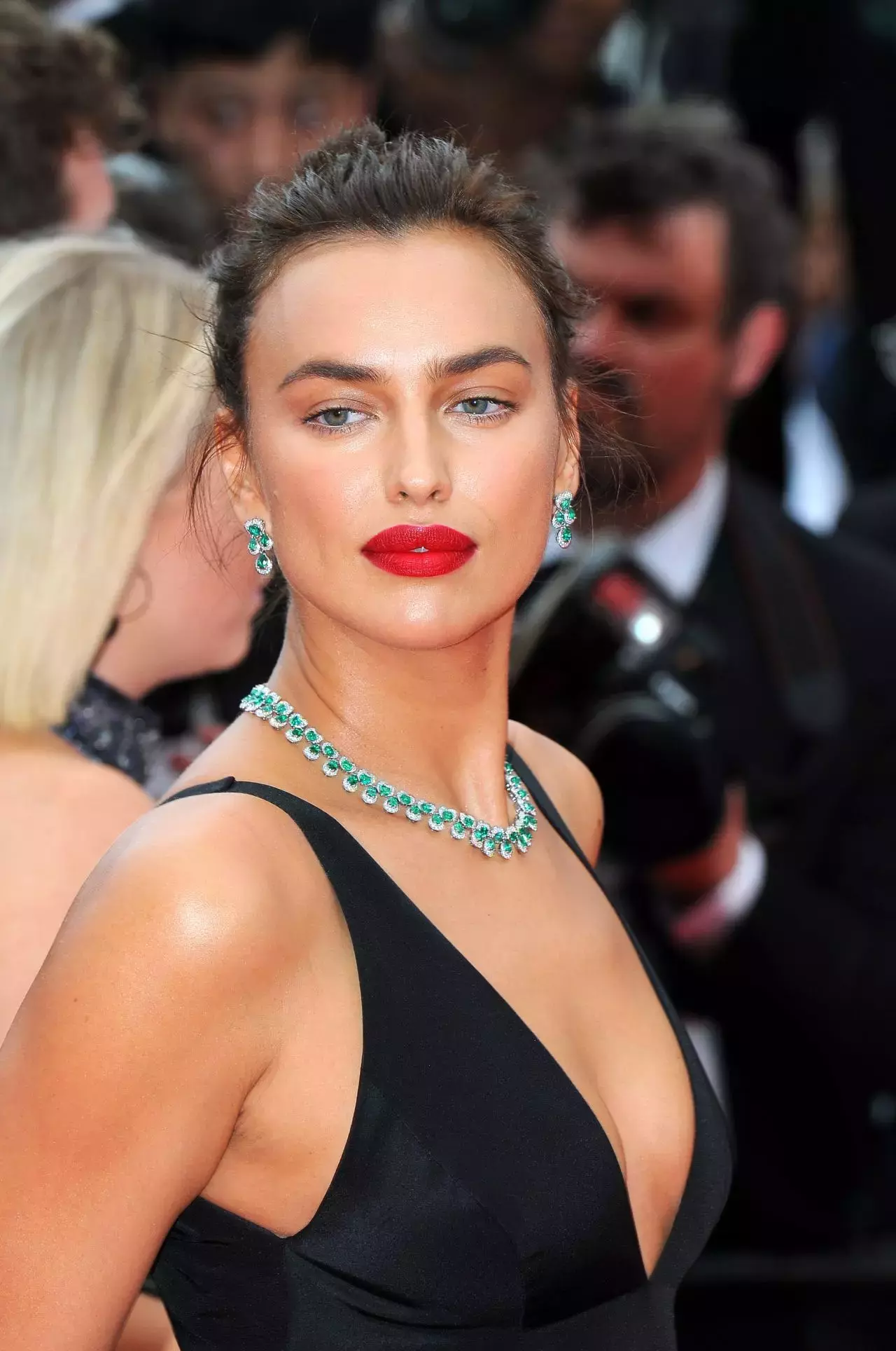 Irina Shayk Yomeddine Red Carpet At Cannes Film Festival