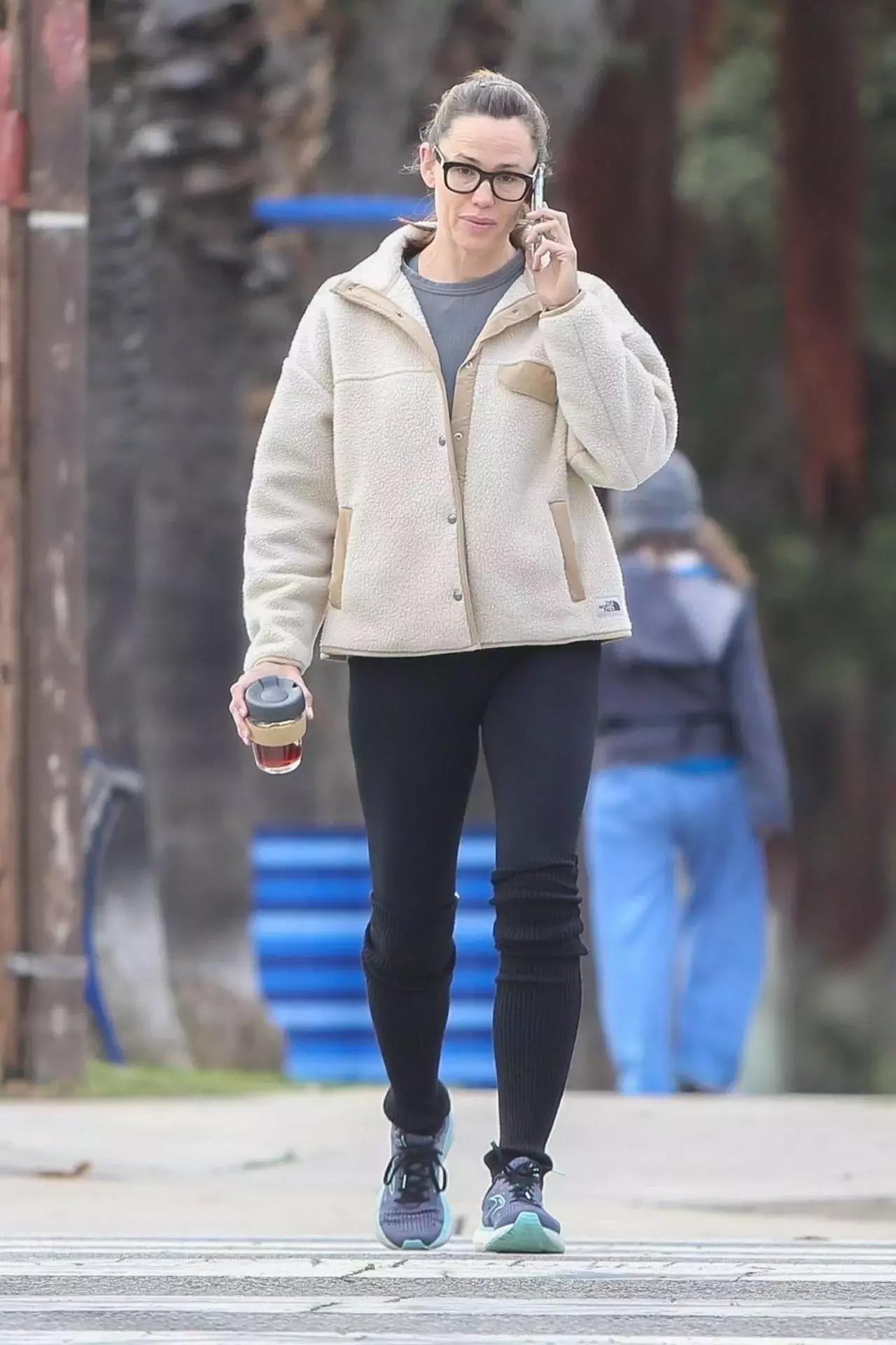 Jennifer Garner Out In Brentwood