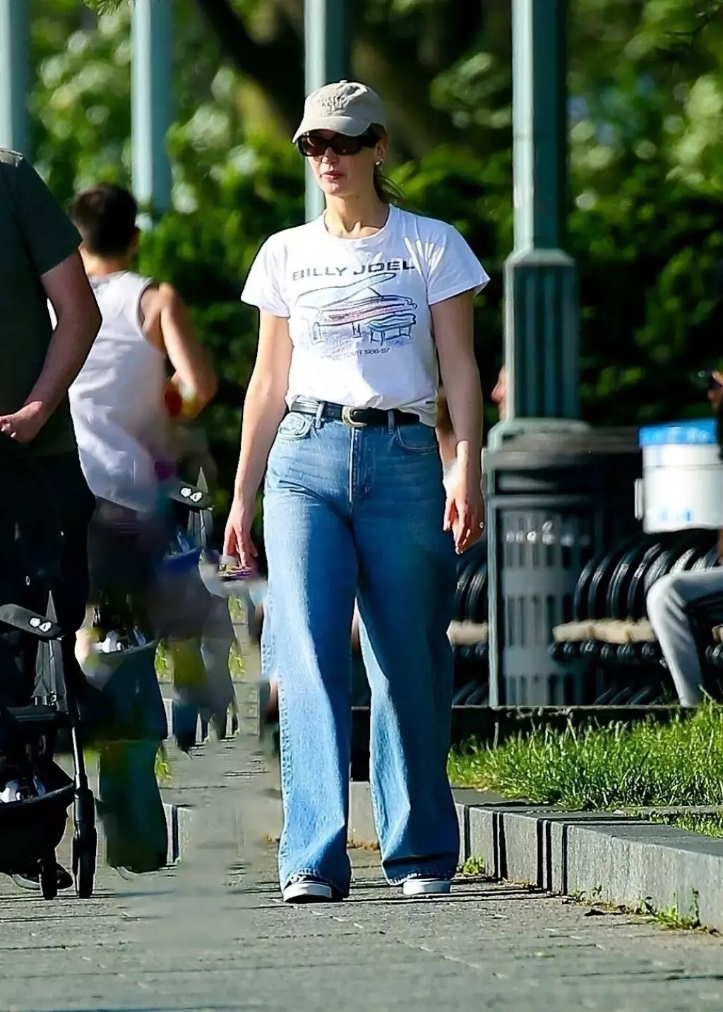 Jennifer Lawrence In A Billy Joel Graphic Tee And Baggy Denim In Nyc