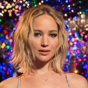 Jennifer Lawrence Passengers Photocalll In Los Angeles