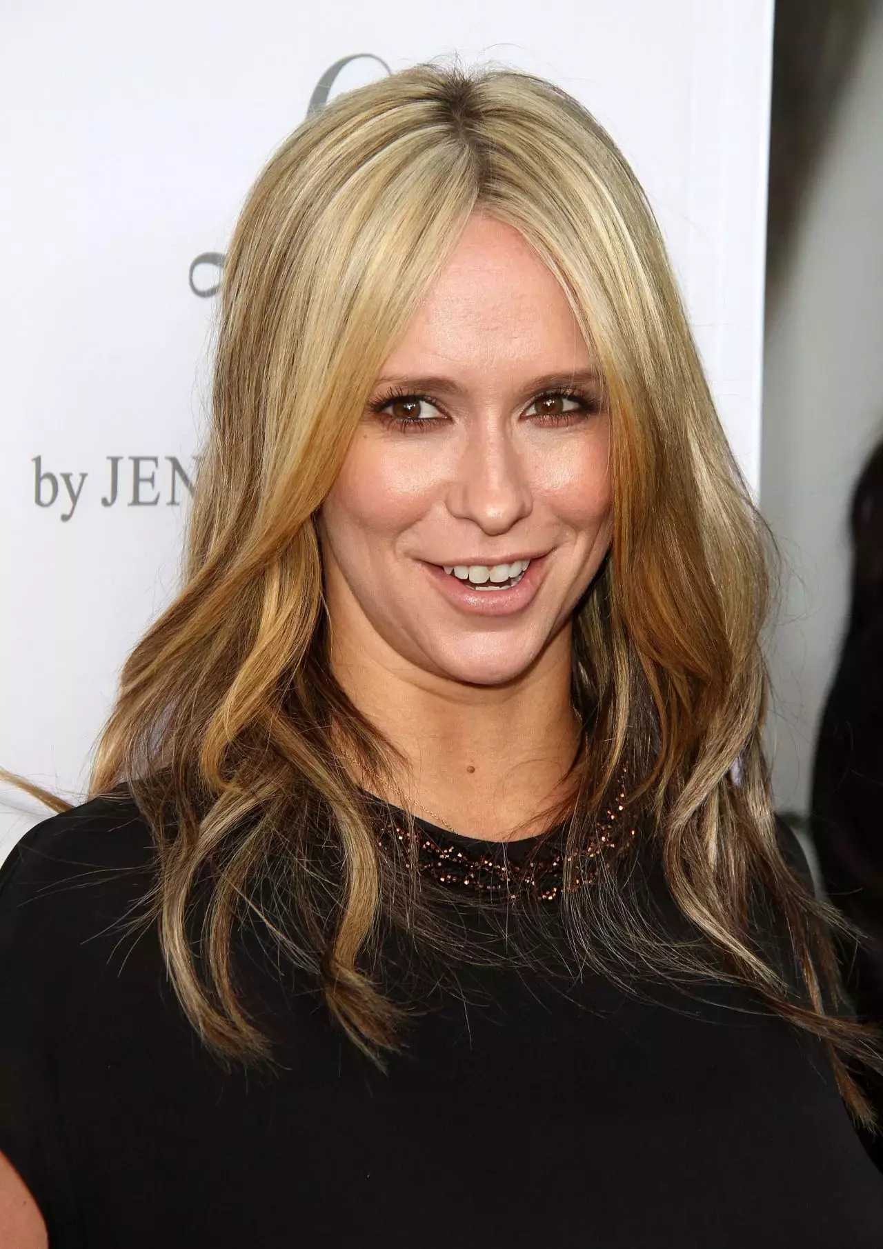 Jennifer Love Hewitt L By Jennifer Love Hewitt Launch In Beverly Hills April_4