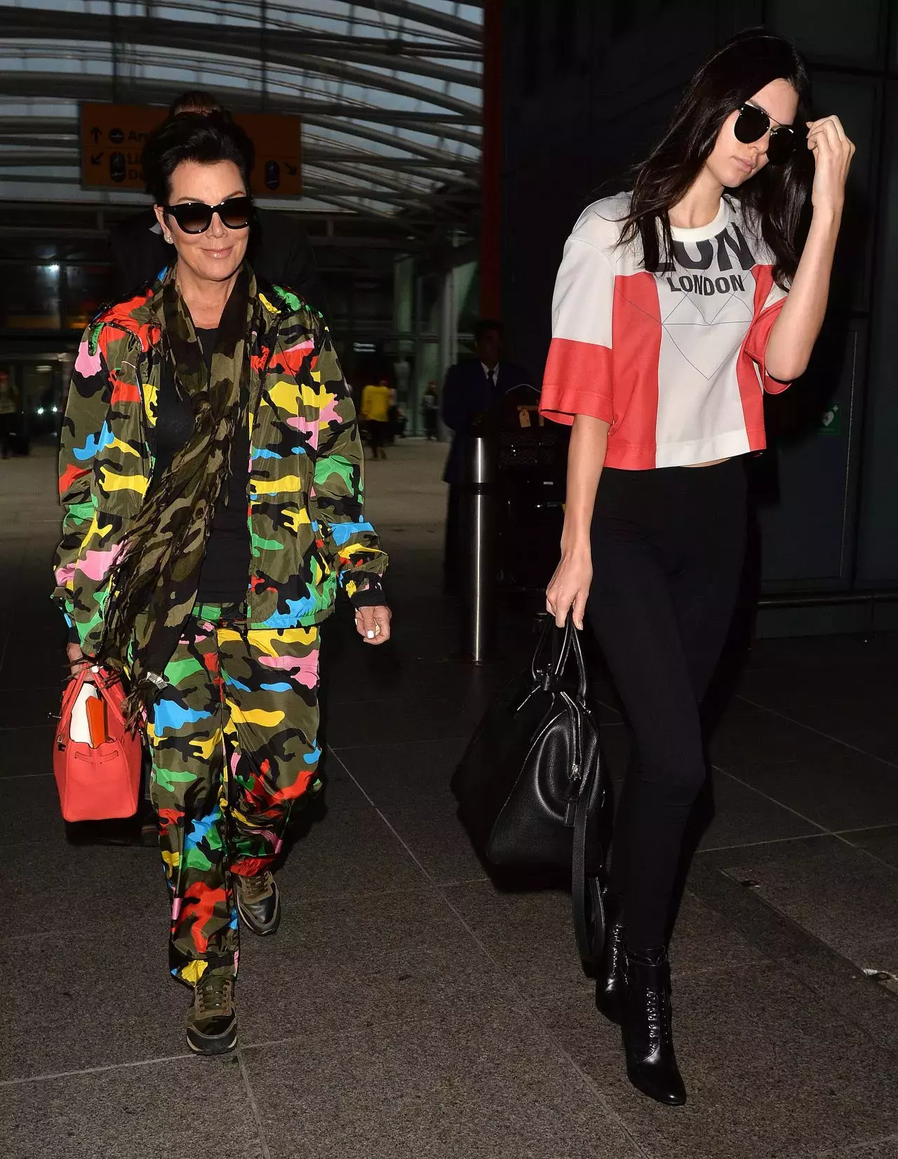 Kendall Jenner Kris Jenner Airport Style Heathrow Airport In London July_1