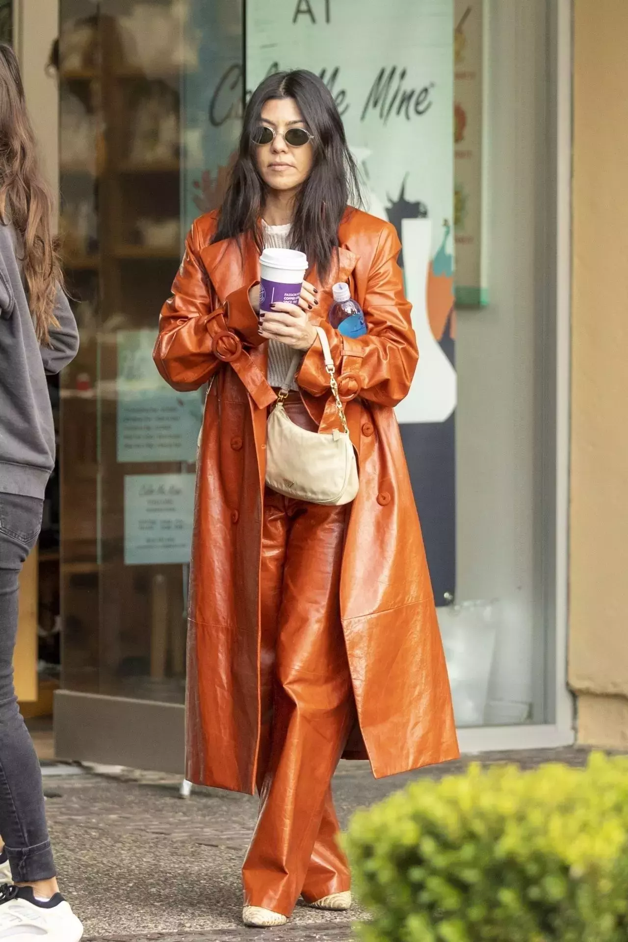 Kourtney Kardashian Rosti Cafe In Calabasas