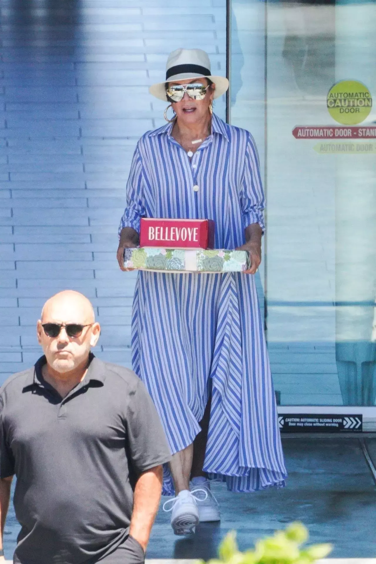 Kris Jenner Arrives Back In Los Angeles