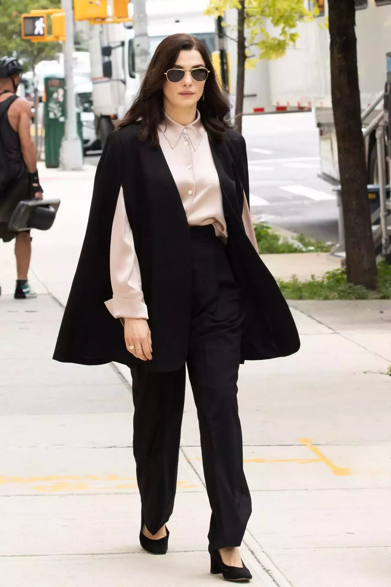 Rachel Weisz Dead Ringers Filming Set In Nyc