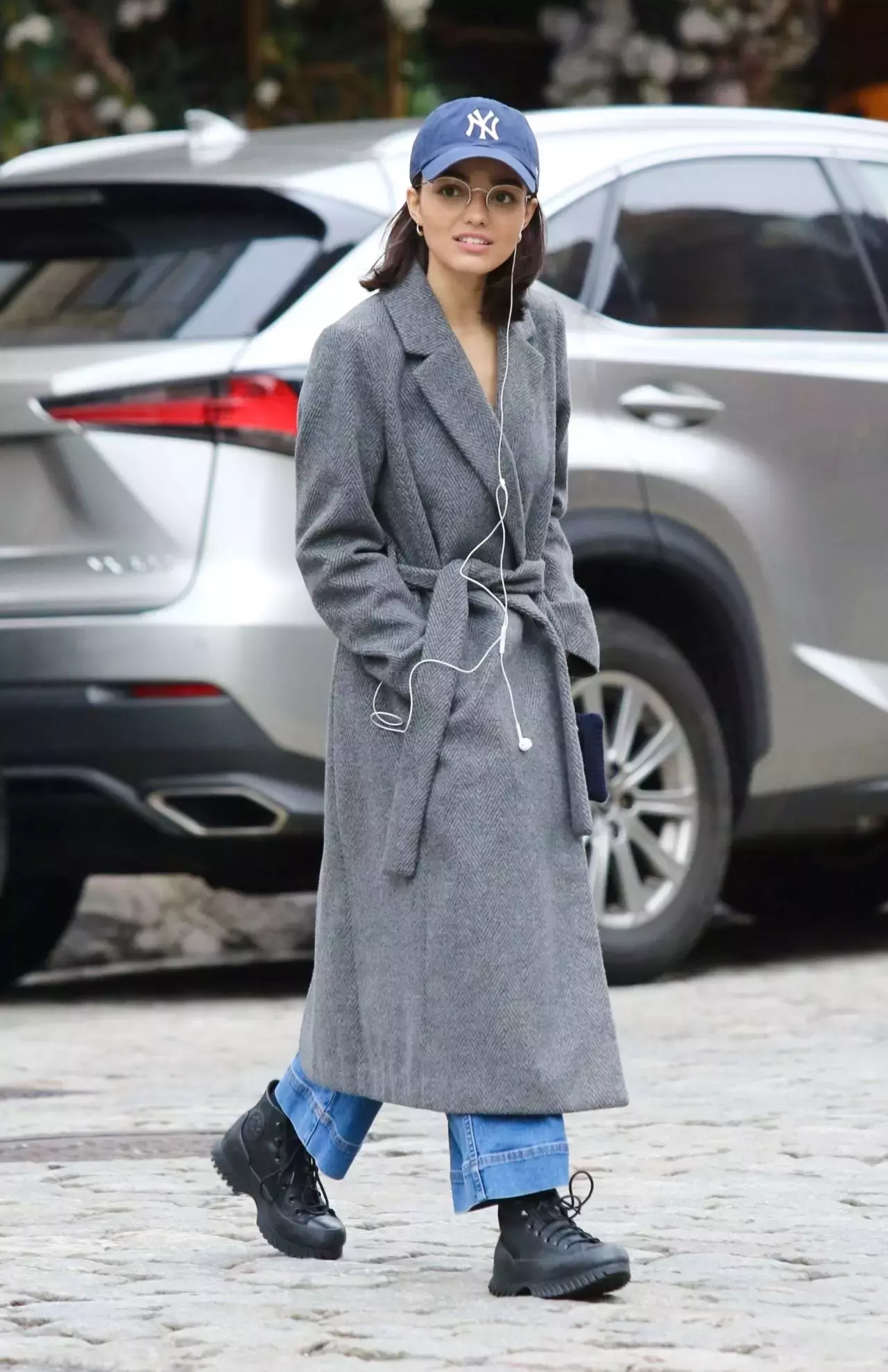 Rachel Zegler In A Long Gray Coat In Manhattan S Downtown Area