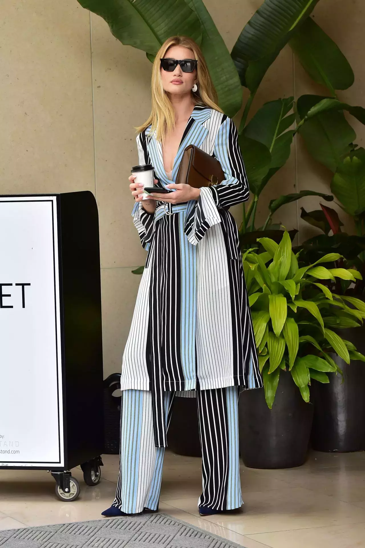 Rosie Huntington Whiteley Is Looking All Stylish Out In Beverly Hills