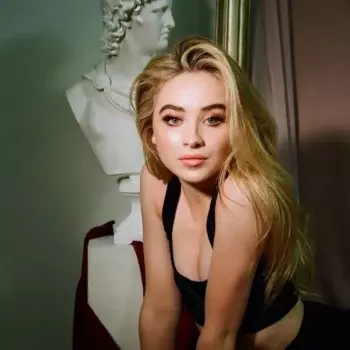 Sabrina Carpenter Personal Pics