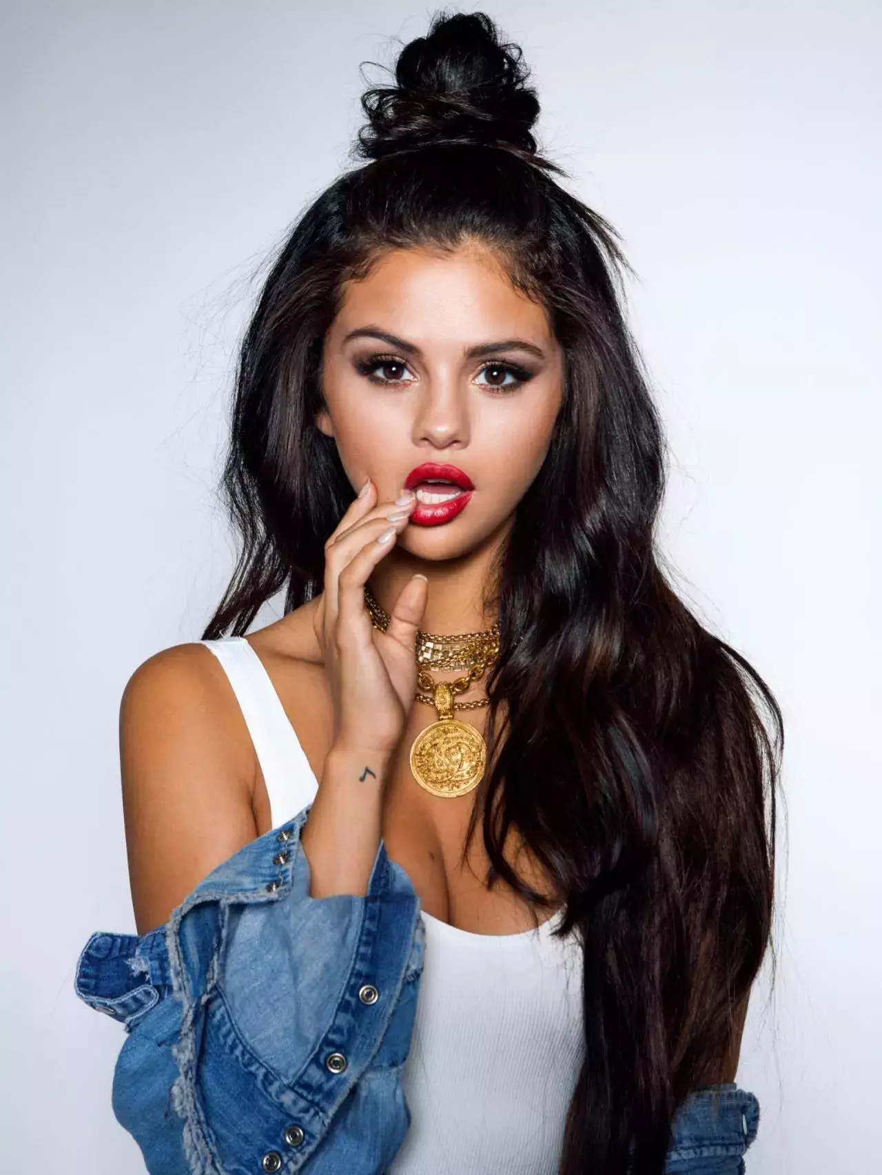 Selena Gomez Photo Shoot Aj