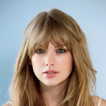 Taylor Swift Glamour Magazine March