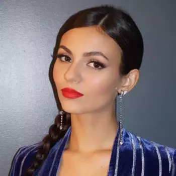 Victoria Justice Social Media Pics August