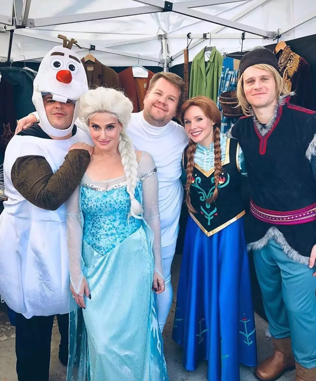 Anna And Kristoff And Elsa And Olaf From Frozen